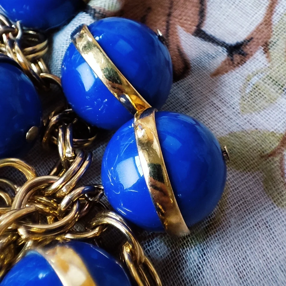 J. Crew Blue Balls Bauble Heavy Gold Tone Gumball Beaded Bands Beads Necklace